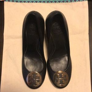 Tory Burch Alice 64mm Black Wedges w Gold emblem.